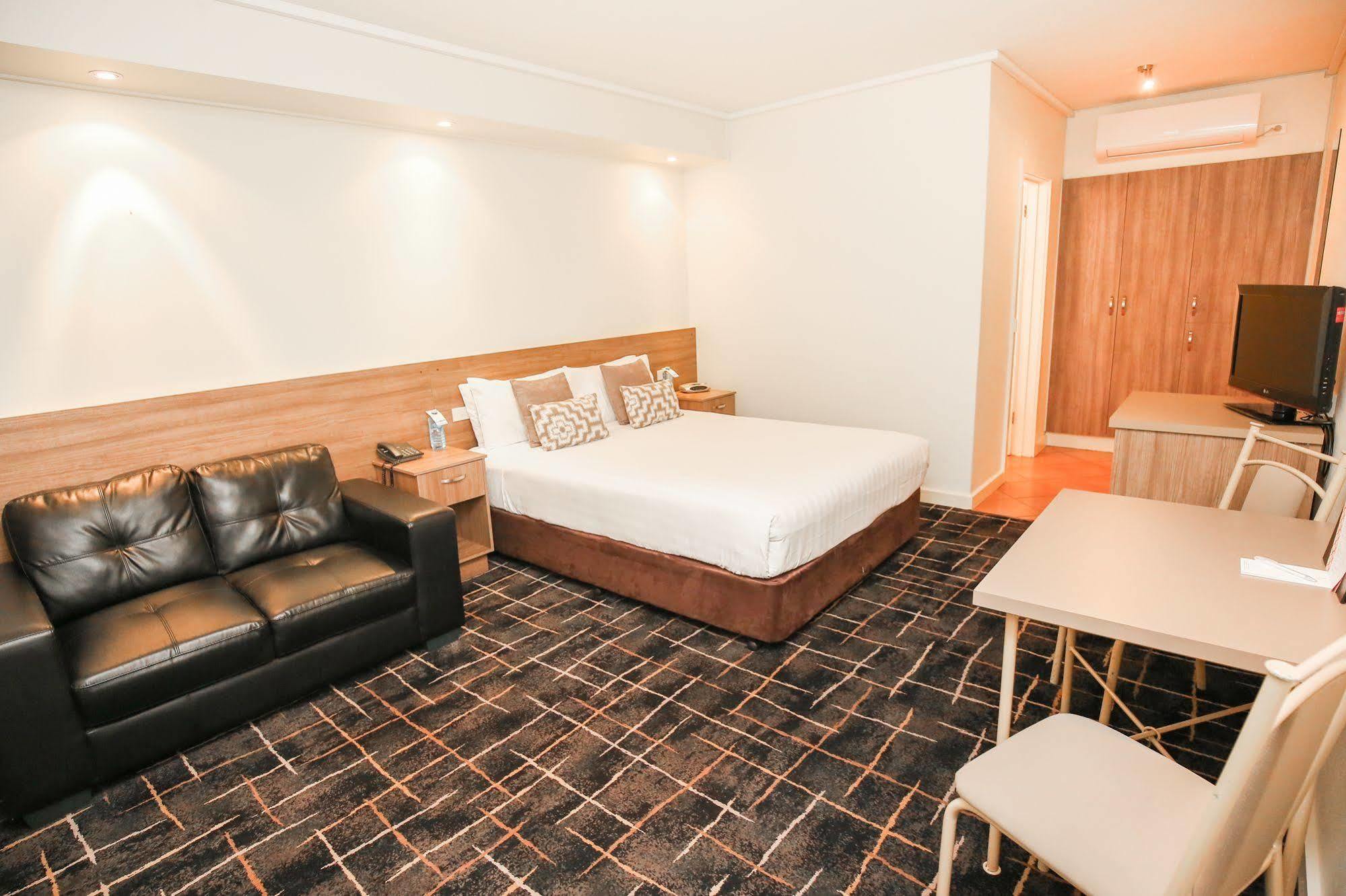 Commodore Mildura Motel Εξωτερικό φωτογραφία