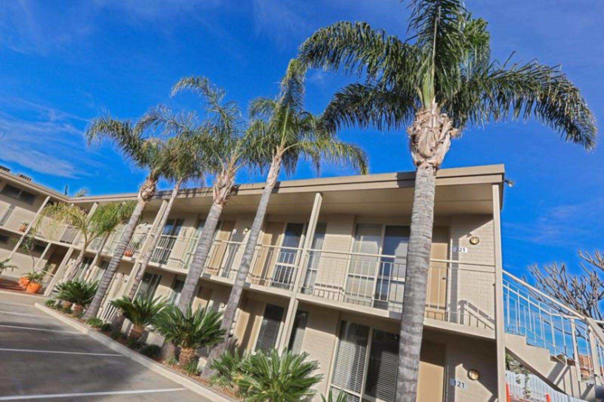 Commodore Mildura Motel Εξωτερικό φωτογραφία
